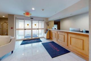 Ramada by Wyndham Strasburg - Shenandoah Valley - 7