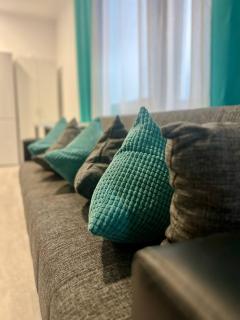 Neuwertiges Apartment mit schnellem WLAN, Netflix, Glasfaser, Kostenlose Privatparkplatz auch für Transporter geeignet R25 - Freiberg am Neckar - 0