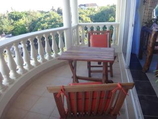 2 Bedroom Luxury Flat in Mombasa, Kenya. - 3