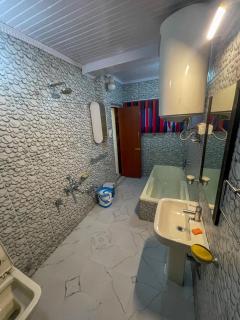 Hotel De-Villaz luxury - Srinagar - 1