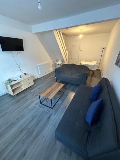 Charming Liverpool Home - Liverpool - 0