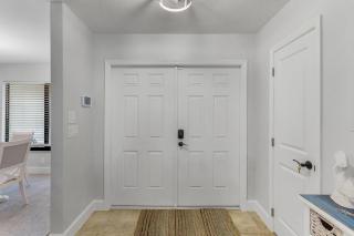 Minutes to the River! Dock, Large Lanai, Heated Pool - Margarita Villa - Cape Coral - 6