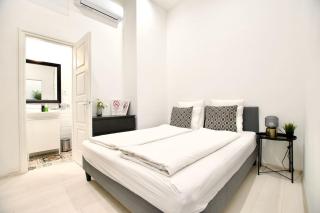 Standard Apartment by Hi5-St. King Mini Studio - Budapest - 0