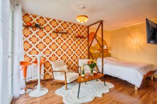 Suite année 70 - Jacuzzi et Balcon - Caen - 9