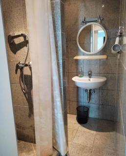 Spacious Austrian Style Apartment close to City Center Landstraße - Vienne - 2