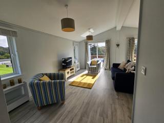 Two Bedroom Lodge In The Country - Owl, Peacock & Meadow - Liskeard - 6