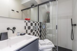 Charming 1-Bedroom Apartment by Plaza Colón Ideal Madrid Location Colon II - Madrid - 1
