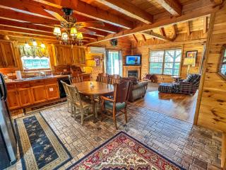 Breezy River Mountain Cabin - 7