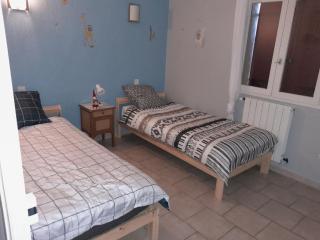 Mas La Gentille ,,, à la campagne , beautiful outdoor , swimming pool , pool house , Nice green Garden , BBQ ,,, only for you , pour passer un séjour inoubliable - Pernes-les-Fontaines - 1