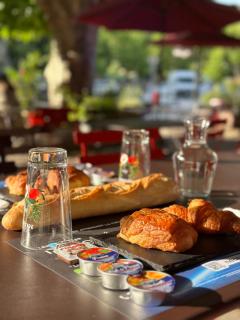 Hotel Les Passions - Buis-les-Baronnies - 1
