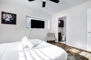Centrally Located Little Gem - San Antonio - 1