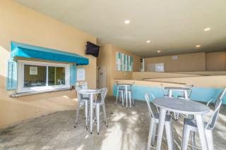 Aqua Resort Unit 407 - 2