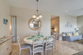 Beachfront Galveston Getaway with Gulf Views! - Galveston - 5