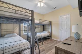 The Lazy Pelican East - Gulf Shores - 1