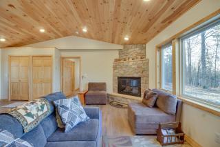 Hines Vacation Rental with Grill Walk to Lake! - 6