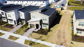 Orlando Vacation Home With Heated Pool and Jacuzzi - Kissimmee - 8