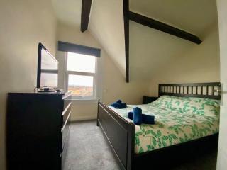 Aisha’s Attic - Rhyl - 4