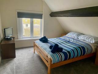 Aisha’s Attic - Rhyl - 3