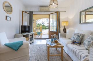 Olive Beach - Aduanas - 2