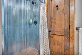 Rustic Hideaway sleeps 4 Hot tub - De Soto - 1