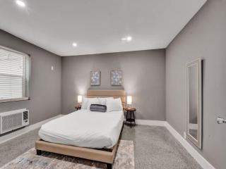 Coastal Charm Cozy 1BR Retreat near Pompano - Pompano Beach - 3