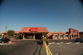 Ramada by Wyndham Fresno North - Fresno - 8