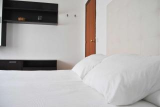 Apartment Wall Center - Aloha Sevilla - Seville - 6