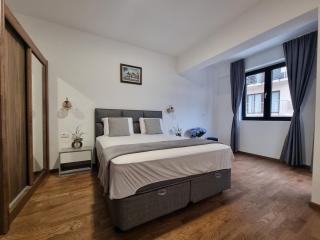 Adriatic Apartments - Budva - 5