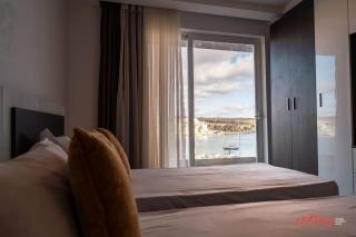 Seaside Magic From a Stunning Apartment - St Paul's Bay - 1