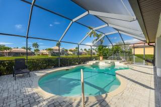 LAKEVIEW!, Heated Pool and Spa -Villa Lakeside Escape - Roelens Vacations - Cape Coral - 0
