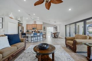 LAKEVIEW!, Heated Pool and Spa -Villa Lakeside Escape - Roelens Vacations - Cape Coral - 1