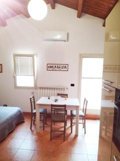 Mansarda con terrazzo privato - Barletta - 7
