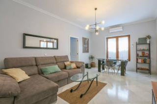 RiverWalk Suites - Puente Triana - Sevilla - 0
