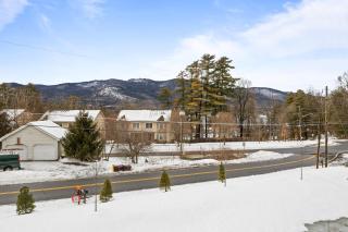 Upstate NY Lake House - Lake George - 2