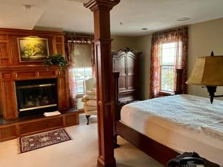 The Port Hotel - Port Washington - 6