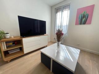 Appartement, Centre ville, métro Louise Michel L3, 5 min Paris - Levallois-Perret - 7