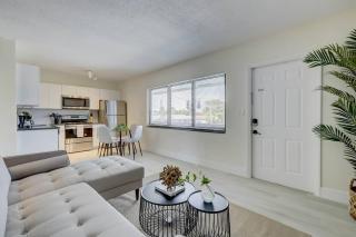 2BR Coastal Getaway! - Fort Lauderdale - 2