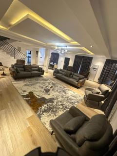 3 bedroom Townhouse by Domicile - 0