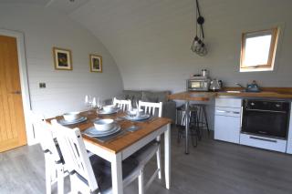 Wolds Wine Estate - - 6