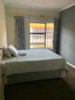 4 Bedroomed, Townhouse - 2