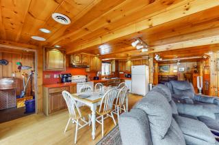 Hermit Lake Retreat - 2
