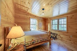 Peaceful Bradford Cabin with Pond and Covered Deck! - - 1