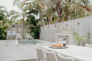 Paradise Palms - pet-friendly beach home with pool - Suffolk Park - 9