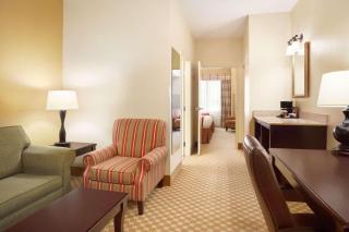 Country Inn & Suites by Radisson, Conway, AR - 1