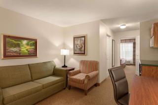 Country Inn & Suites by Radisson, Ames, IA - Ames - 5