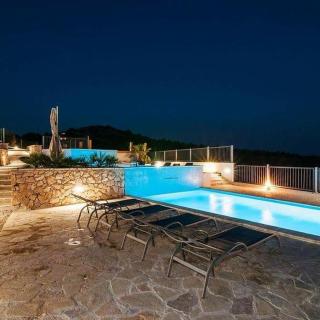 Camp Panorama Plus with Pool - Drage - 1
