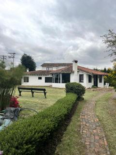 Luxury Finca el Ensueño, casa entera, con Sauna, Jacuzzi, BBQ y Caballos - 0
