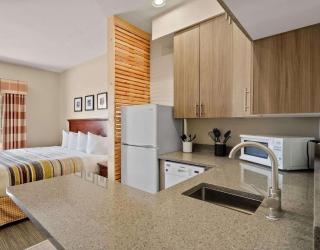Country Inn & Suites by Radisson, Greeley, CO - Greeley - 2