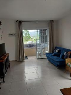 Apartamento Praia da Pinheira, 500m do mar. - 1