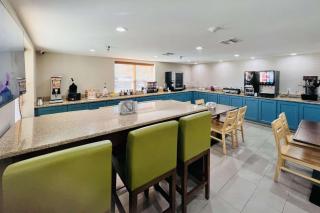 Country Inn & Suites by Radisson, Panama City, FL - 3